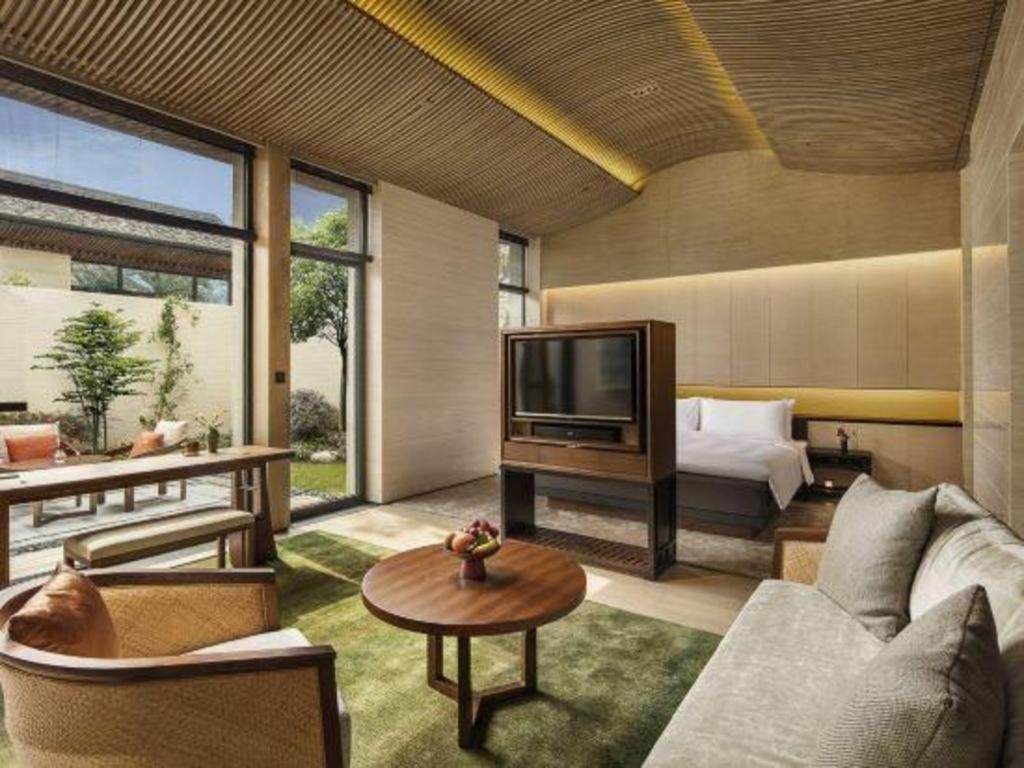 Ahn Luh Zhu Jia Jiao Hotel Shanghai Exterior photo