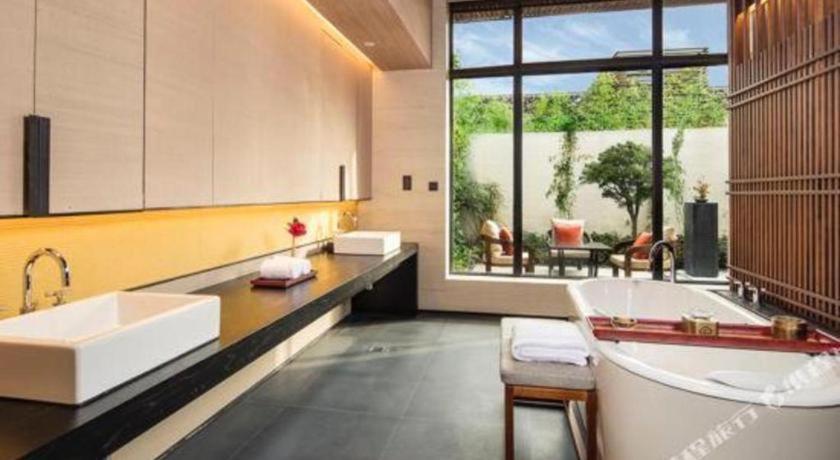 Ahn Luh Zhu Jia Jiao Hotel Shanghai Exterior photo